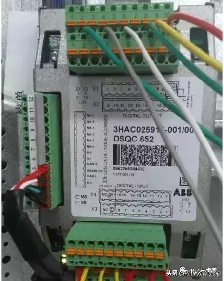 工业机器人调试一般月薪多少,38岁学工业机器人调试需要学哪些