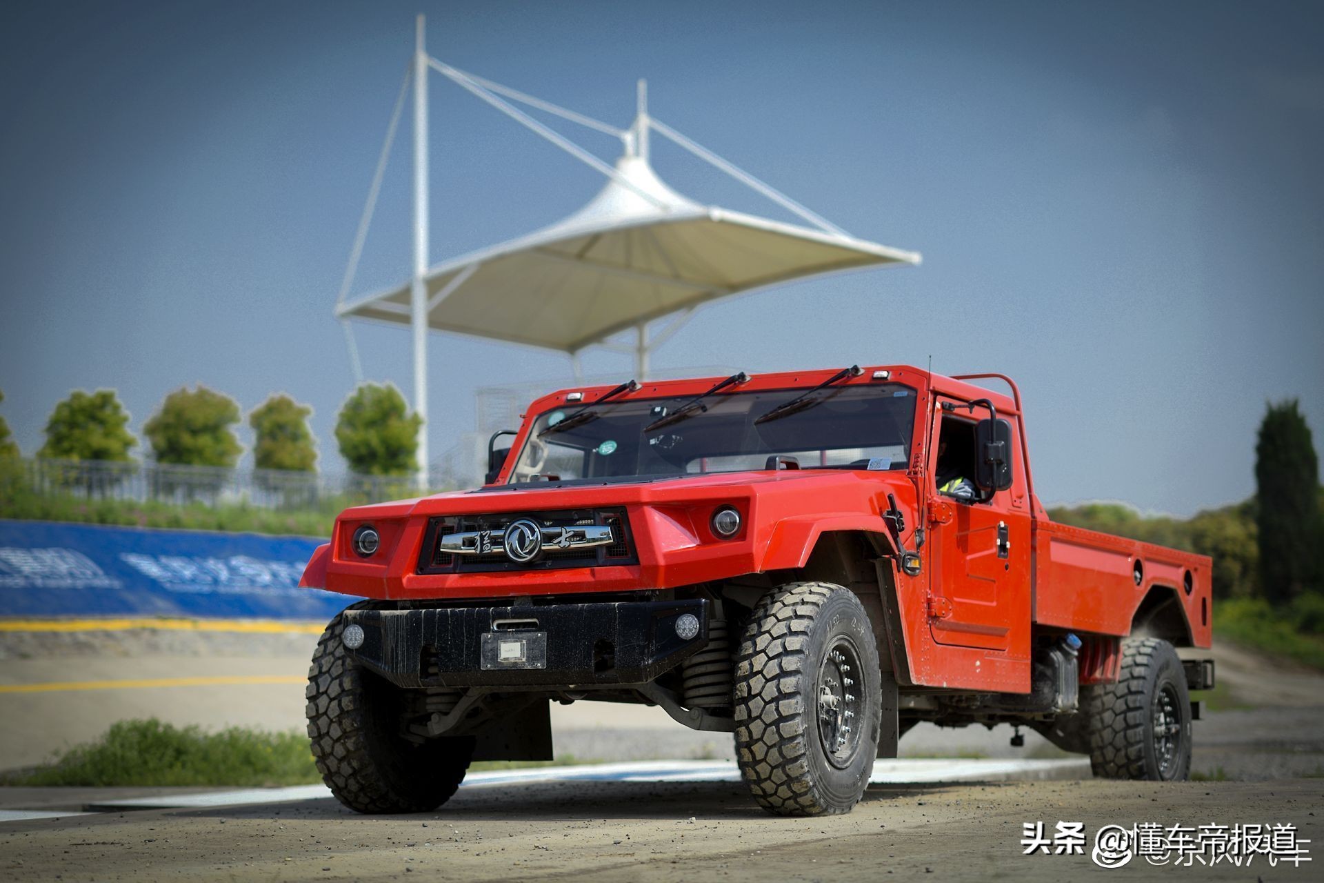 国产悍马东风猛士多少钱,悍马h2vs东风猛士m50