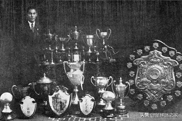 历史上被称为球王的人,被球迷们称为球王的是哪位球星