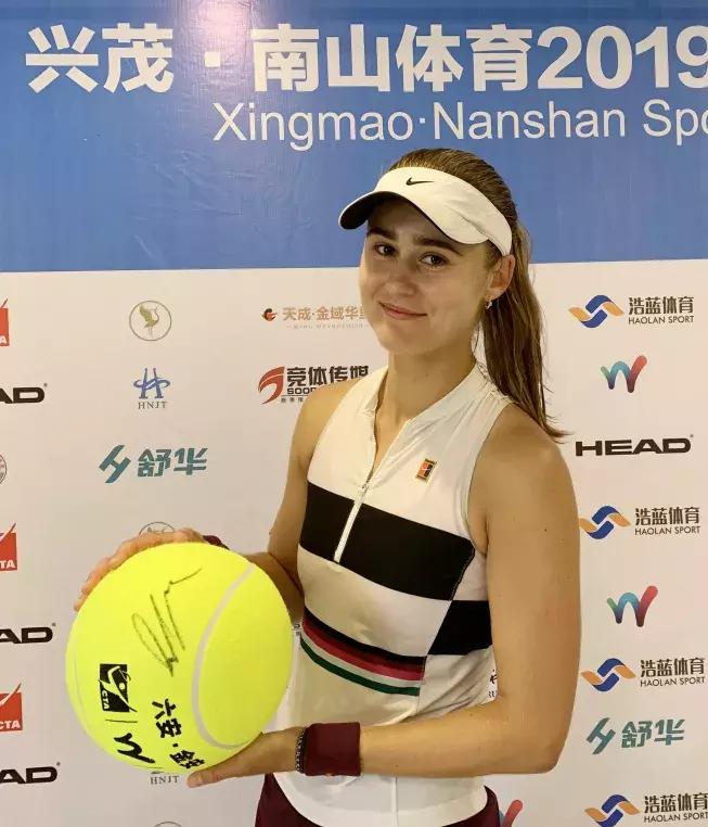 2019国际网球金安公开赛女单比赛激战正酣！