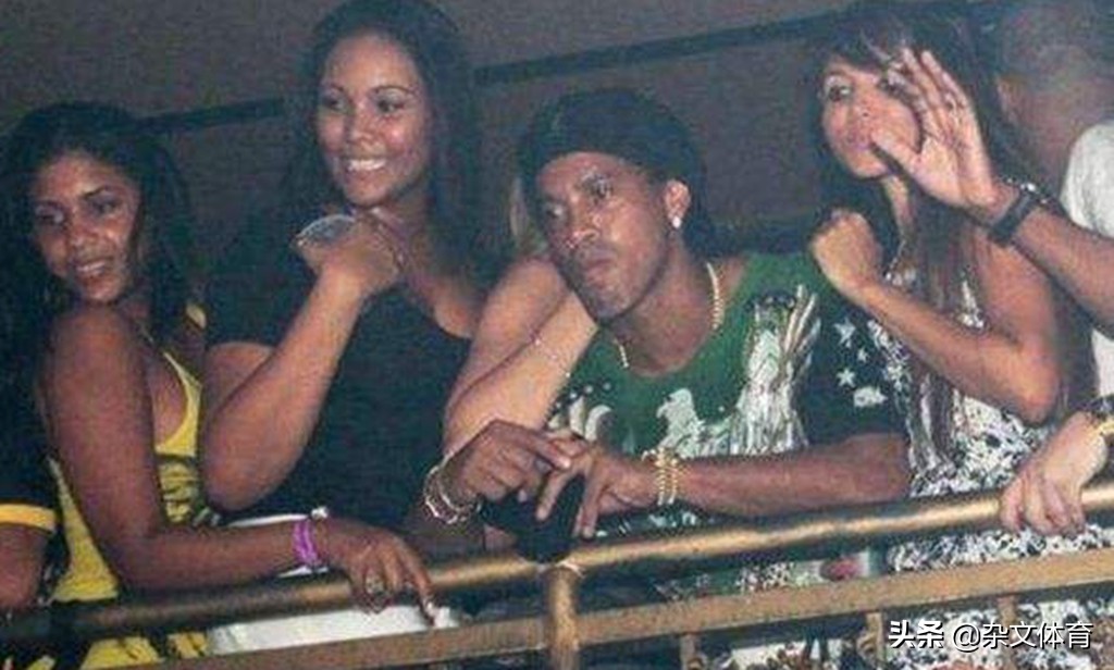 小罗重获自由！多次缴纳保释金后回到家乡，未来或定居巴塞罗那