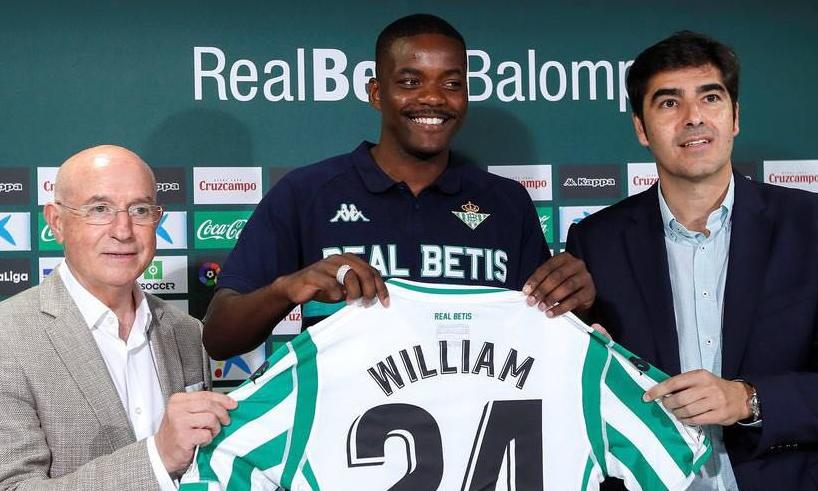 威廉卡瓦略速度慢,威廉卡瓦略踢什么位置