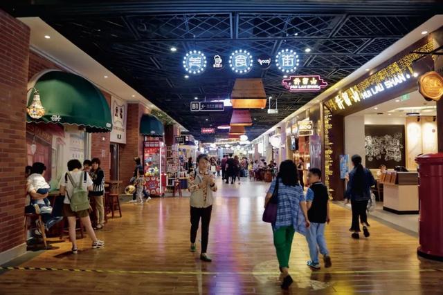 每个地方的万达广场是不是一样,中国最有特点的万达广场