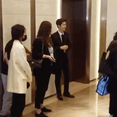 鹿晗李冰冰杨幂,鹿晗和赵丽颖官宣了吗