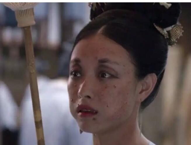 女星扮丑演戏,倪妮莫文蔚