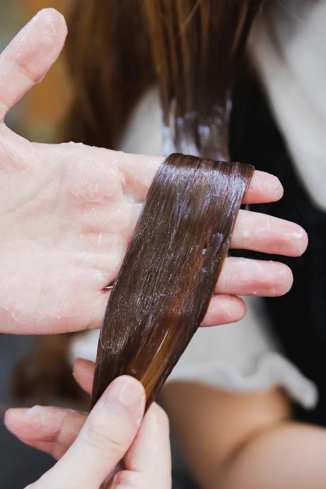 凭实力说话不靠脸,凭实力说话下一句