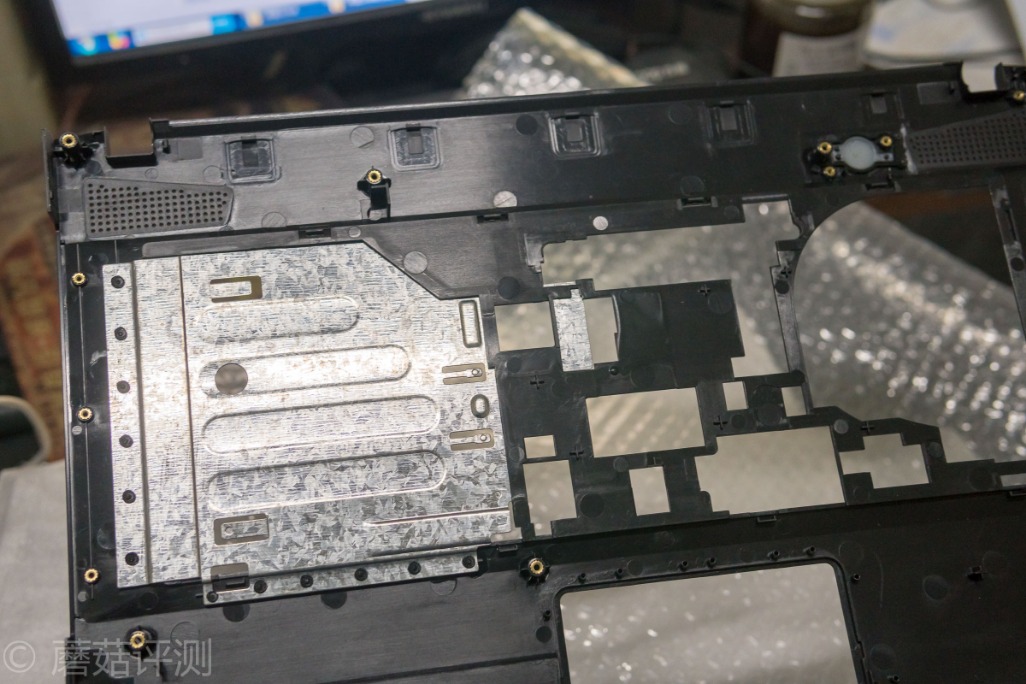 转轴断了维修多少钱,联想y400转轴