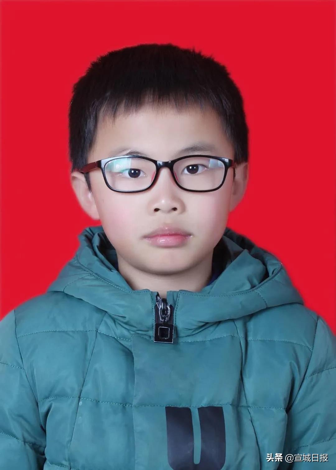 请为优秀队员投票,给优秀少年投票