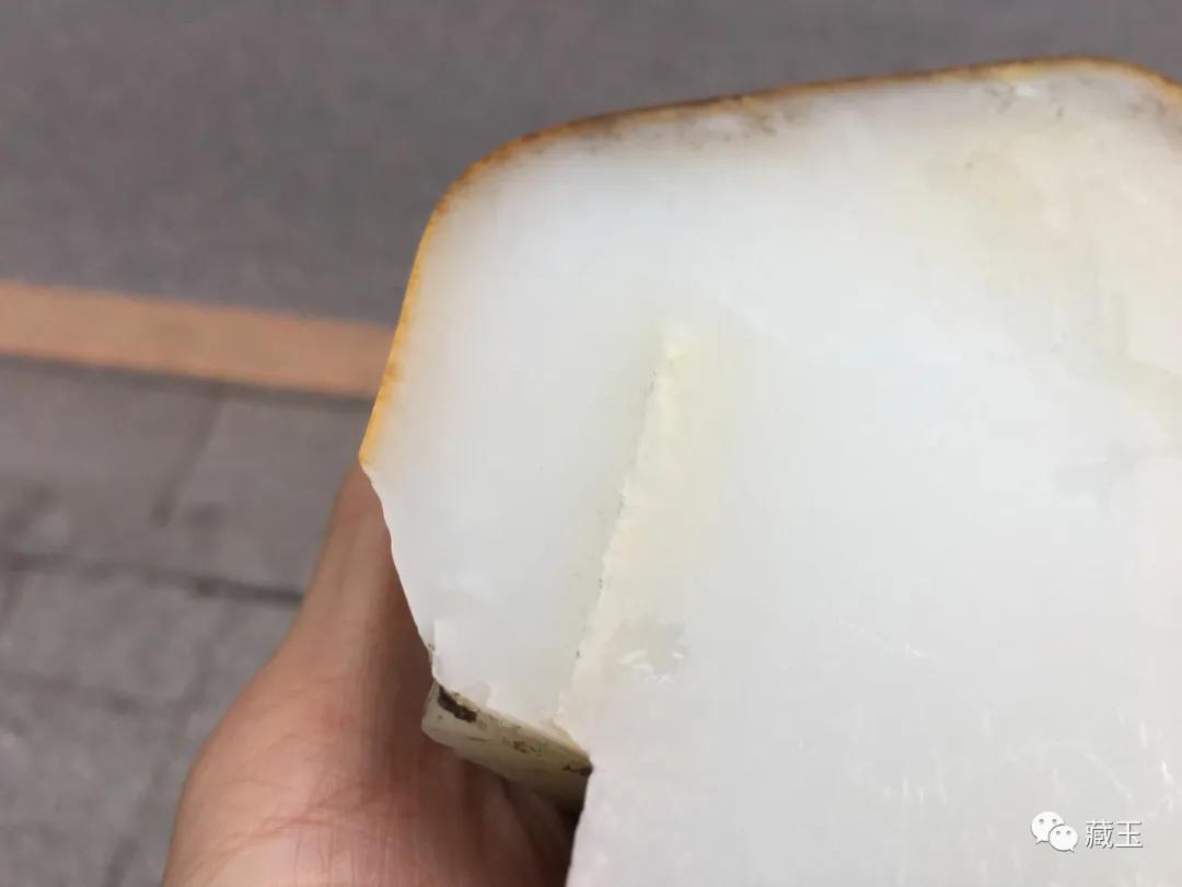 无裂不成玉,和田玉怎么才能看出有没有裂