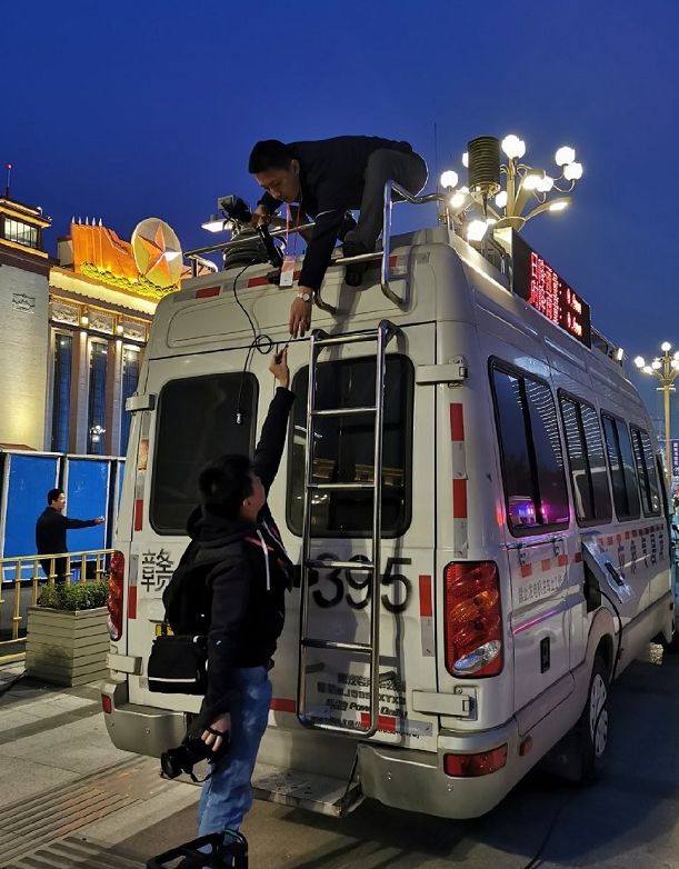 万人高呼!一场马拉松,认清了南昌的真面目