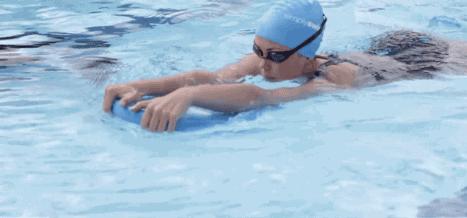 为什么新手学游泳漂浮不起来,游泳教学视频新手入门儿童