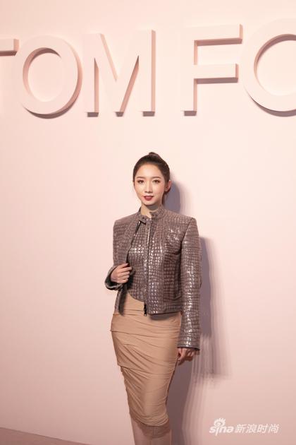 杨幂刘雯穿衣搭配图,杨幂刘雯准备的秋冬潮品已上线