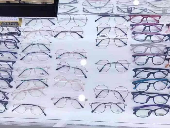 配眼镜的误区，一定要注意了