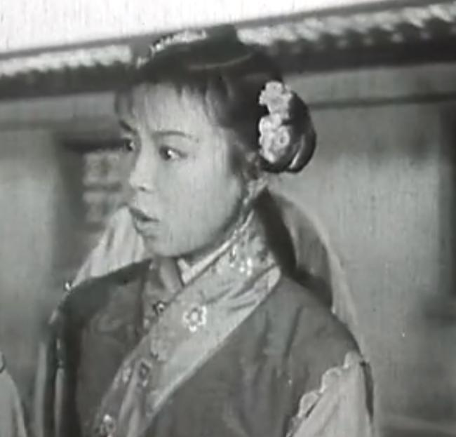 囧妈里的妈妈们,囧妈中妈妈是谁扮演的