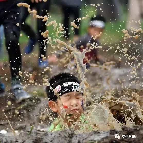 钃濆ぉ娴疯穬鍙岃骞煎効鍥寳浜煶鏅北,鐭虫櫙灞卞弻璇辜鍎垮洯