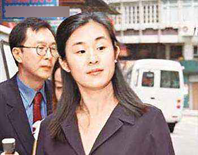 王颖妤李嘉欣,王颖姝和刘銮雄