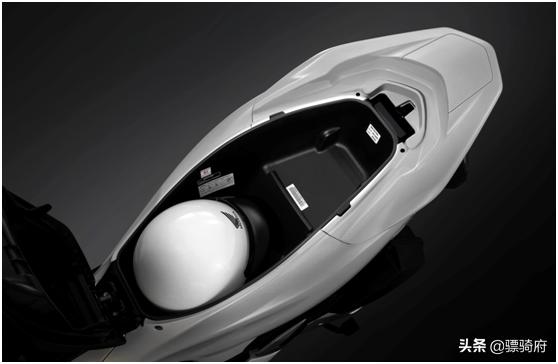 五羊本田和新大洲本田pcx150,五羊本田pcx150新款