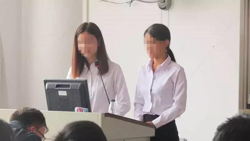 如何穿出清冷感学生党,怎样穿才穿出少女感