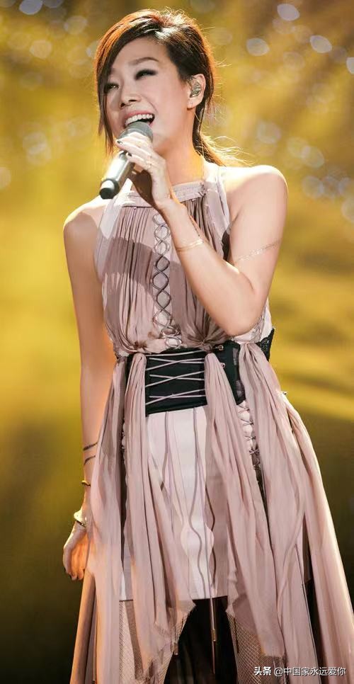 林忆莲宝藏歌曲,林忆莲在歌手里唱的歌视频