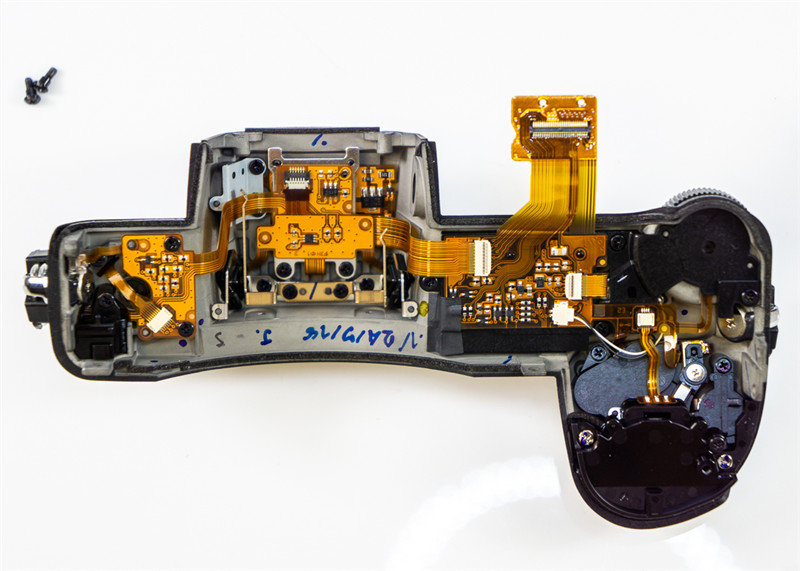 拆解维修泡过水的尼康z7相机,尼康z7拆机版是什么