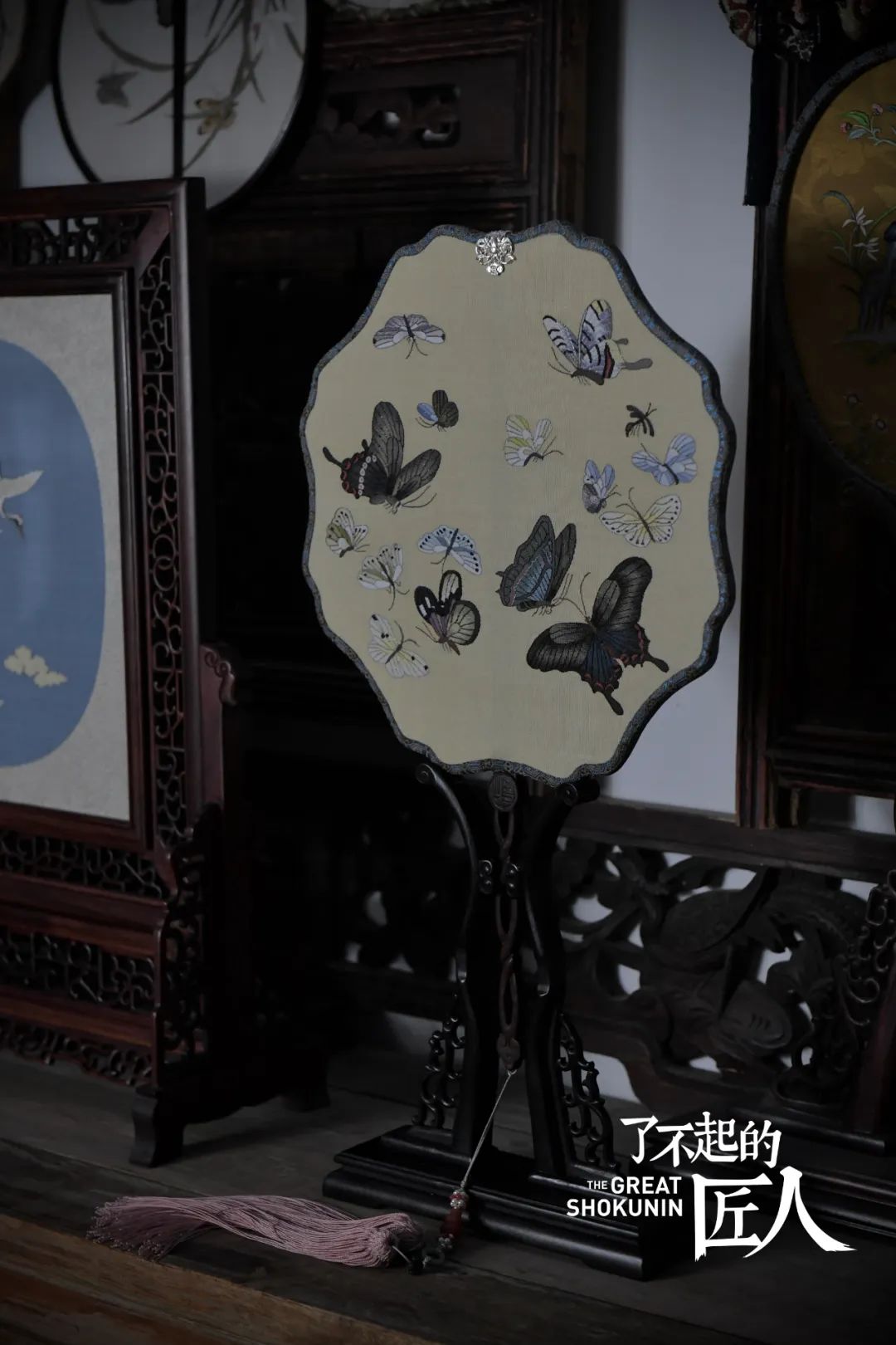 缂丝团扇是什么,缂丝素团扇