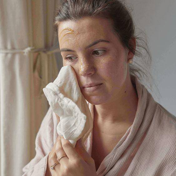 混合性肌肤t区出油怎么办,混合皮肤t区出油是什么原因