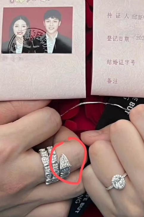 婚戒都造假！小猪先生“富二代”人设崩塌，原来韩安冉都是说真话