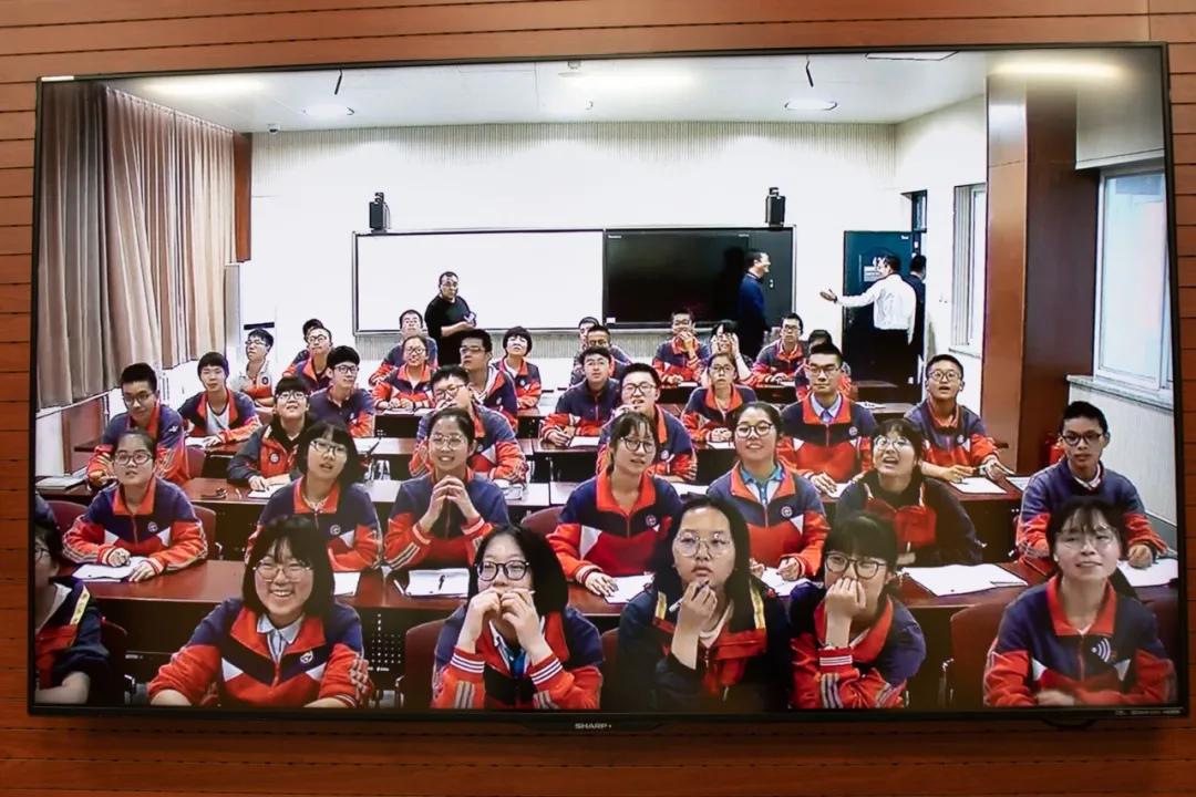 精准务实勇开拓砥砺前行襄盛举——法政集团科技赋能教育,助推脱贫攻坚全面胜利