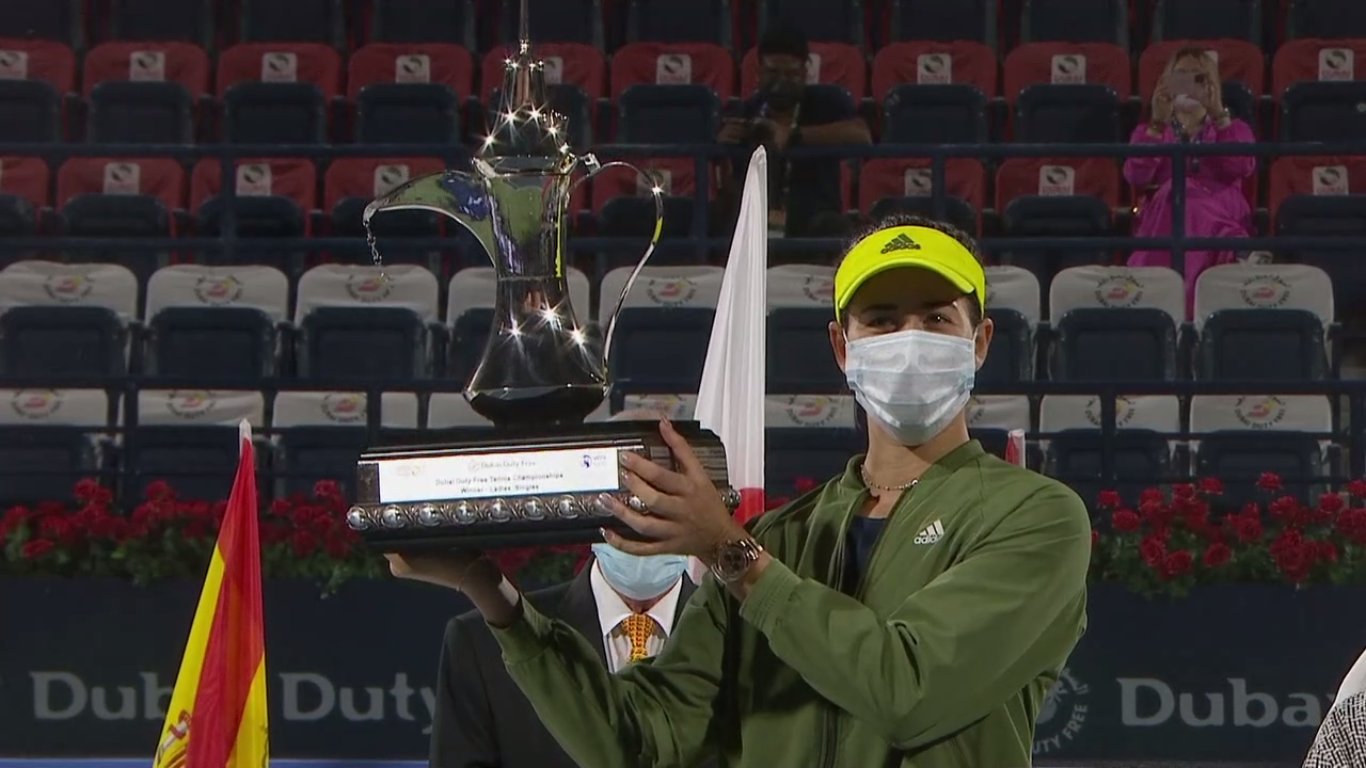 穆古鲁扎费德勒,穆古鲁扎迪拜夺冠