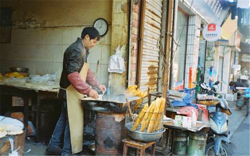 没文化50岁干什么工作能养家,50岁左右的人能做什么工作