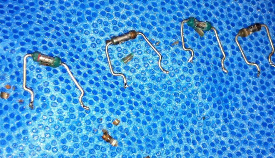 修一台建伍高端功放内部线路不亚于一台黑白电视机