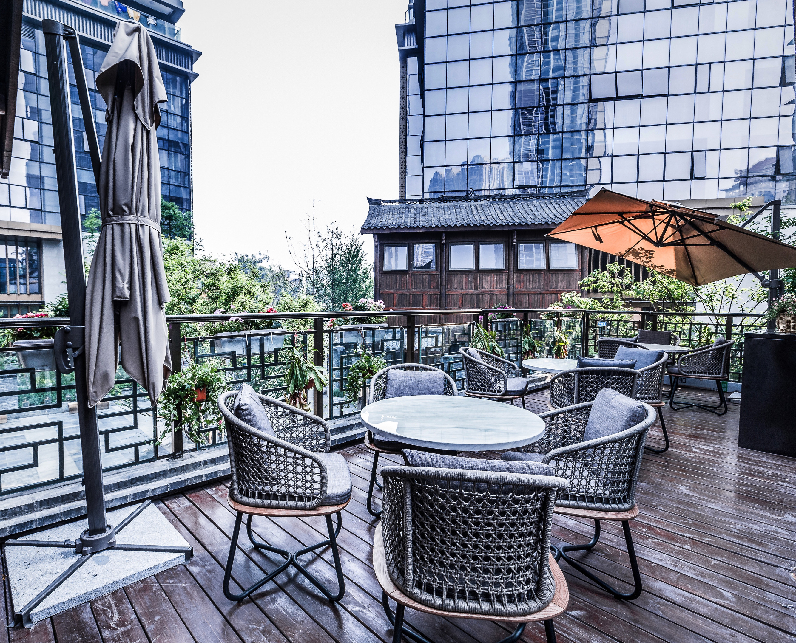 成都鹭岛风景区,鹭岛艺术城高端吗