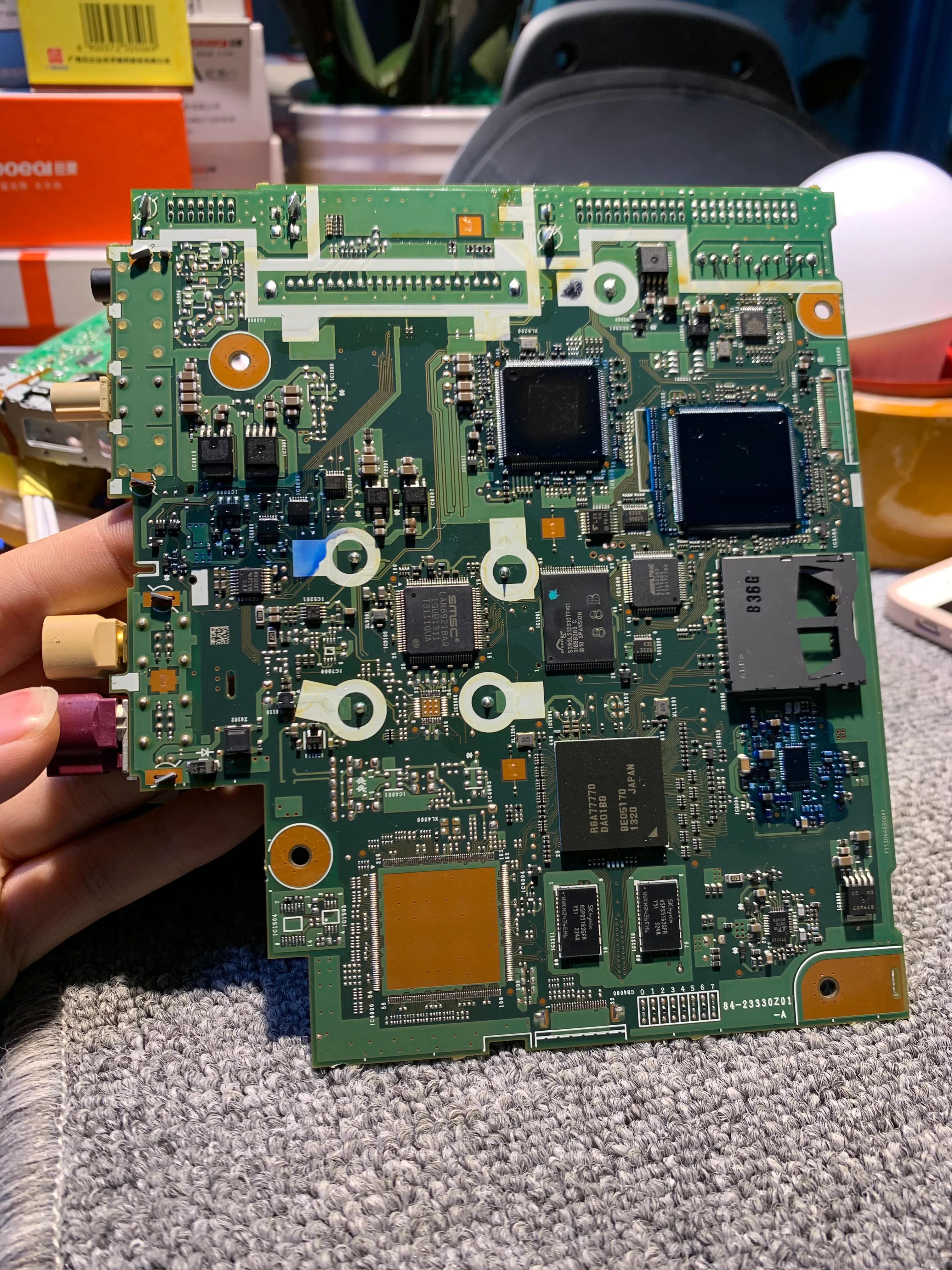 宝马mini发动机拆解,拆机阿尔派导航一体机