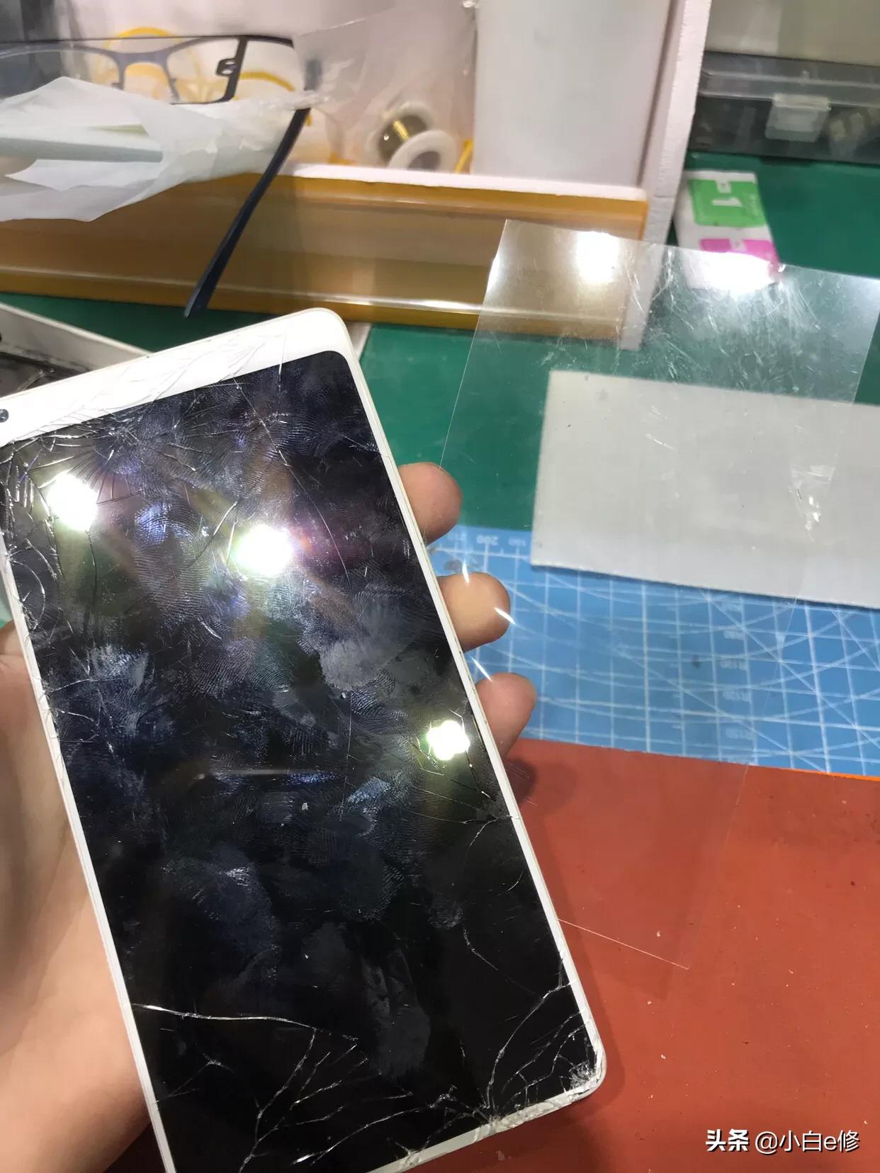 mix2全陶瓷尊享版换听筒,mix2尊享版换外屏