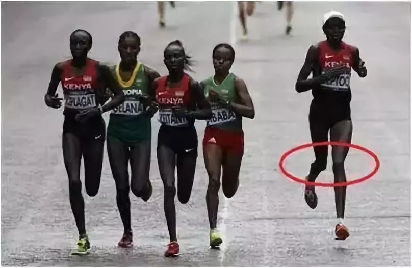 跑步臀部关节痛怎么恢复,跑步跑的腿疼屁股疼