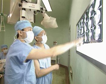 【夜读】百年百事（86）当高超医术和高尚人格完美结合