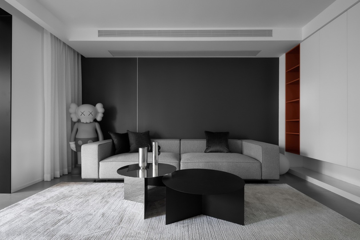 HOUSE无需刻意去做手法，我只是将本来心中所想的表达出来