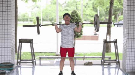 江阳意气风发,江阳意气风发的少年