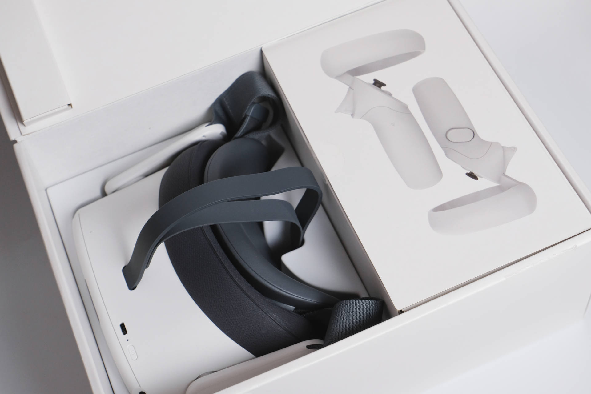 低成本vr玩赛车游戏,piconeo3和piconeo2