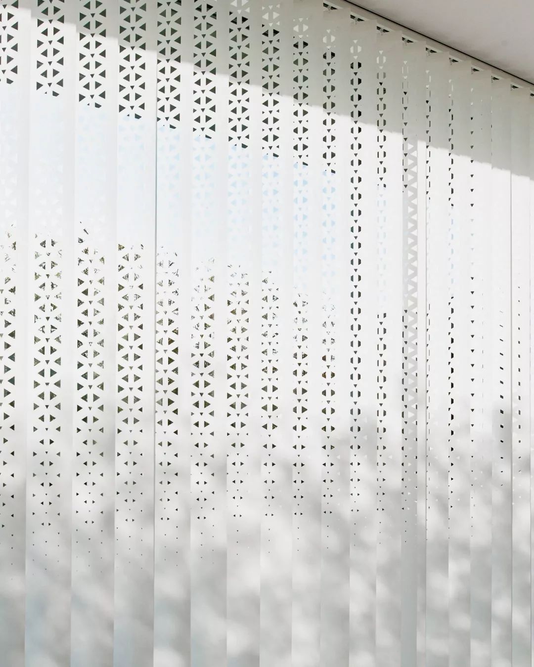 十种新奇垂直帘设计，重新定义遮阳颜值