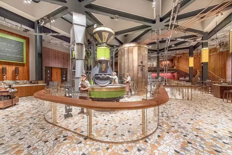 星巴克首席执行官哪里人,星巴克设计师工作室