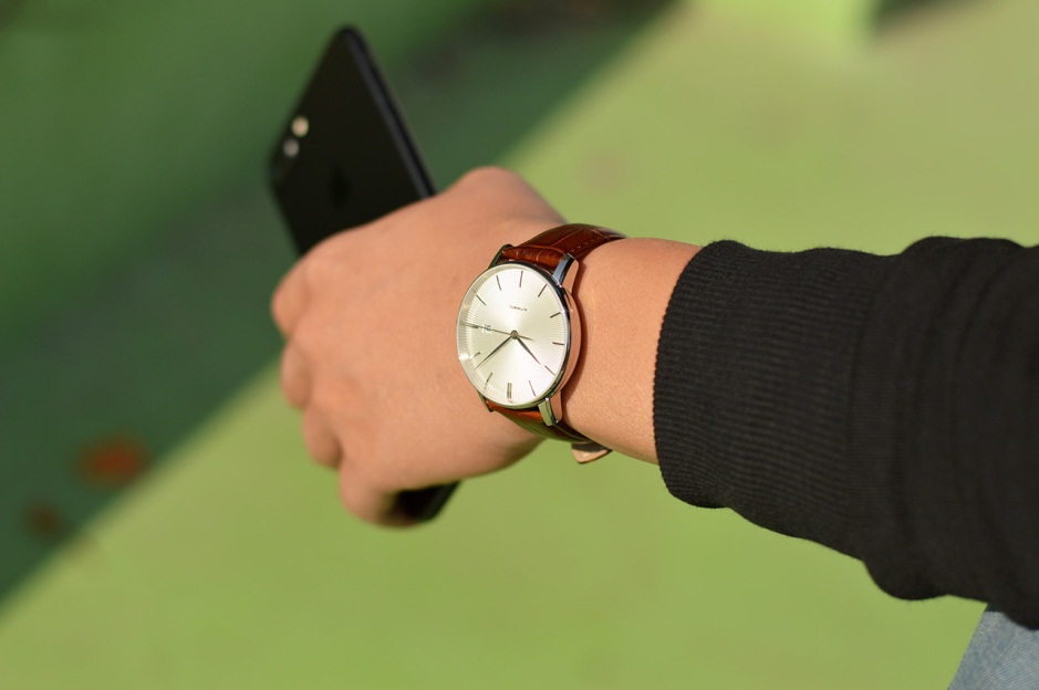 便宜手动机械表推荐,轻派机械表499