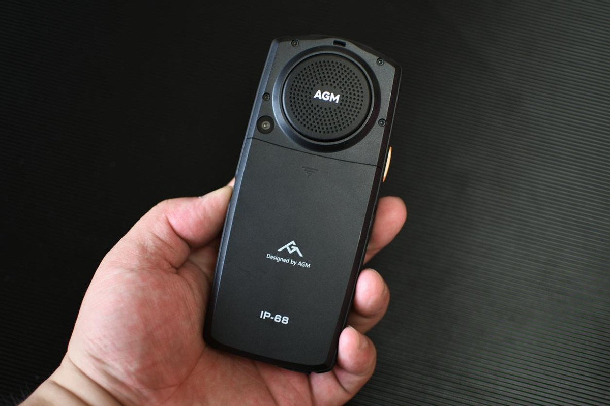 4G双卡超大声，自带微信的智能大哥大，让老年人也能用上健康码