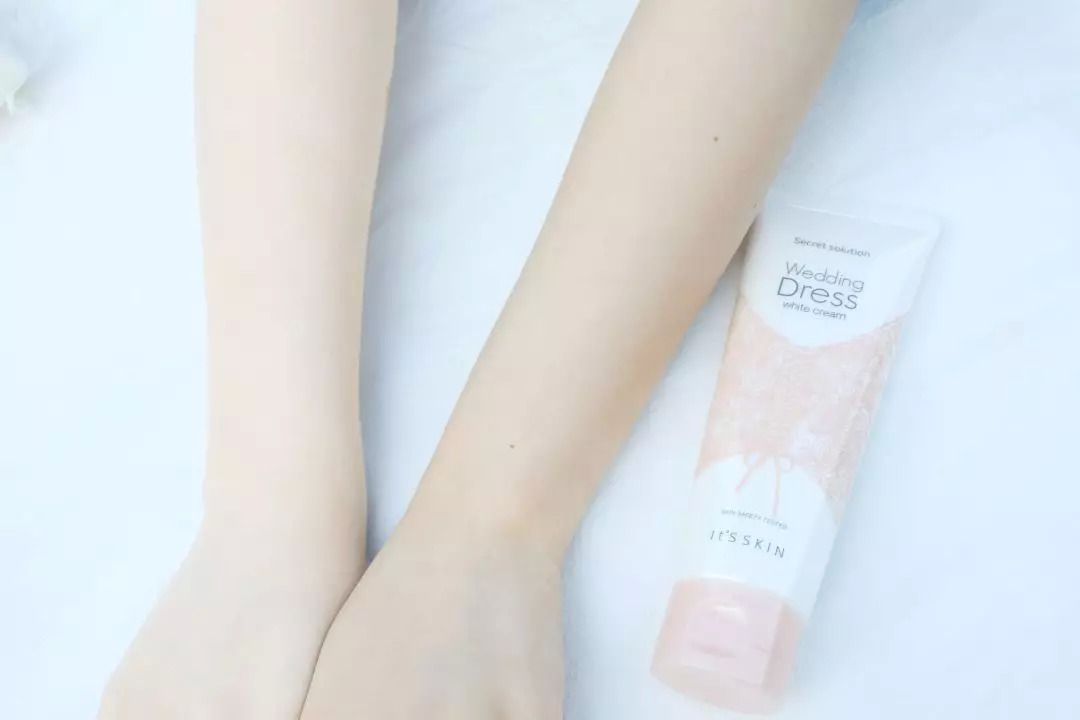 十大美白身体乳排名第一名,美白身体乳排行榜前十名真实测评