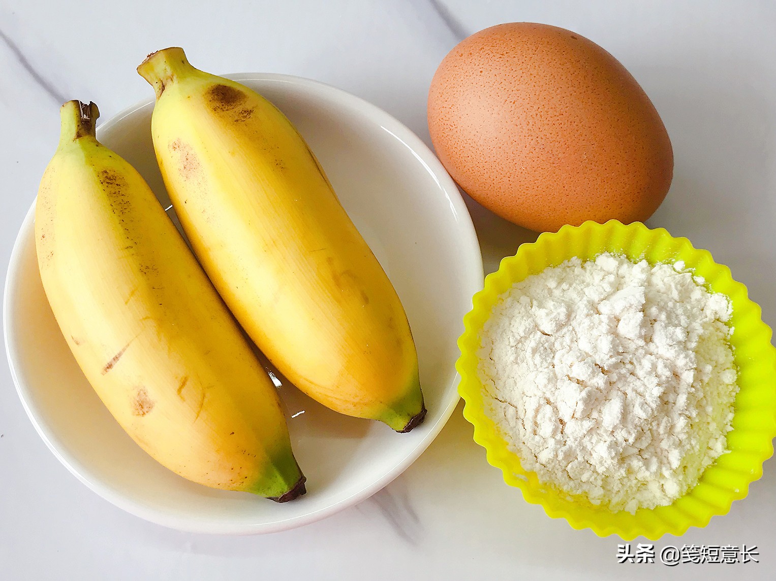 香蕉饼简单摆摊,如何制作香蕉饼不用一滴水一滴油