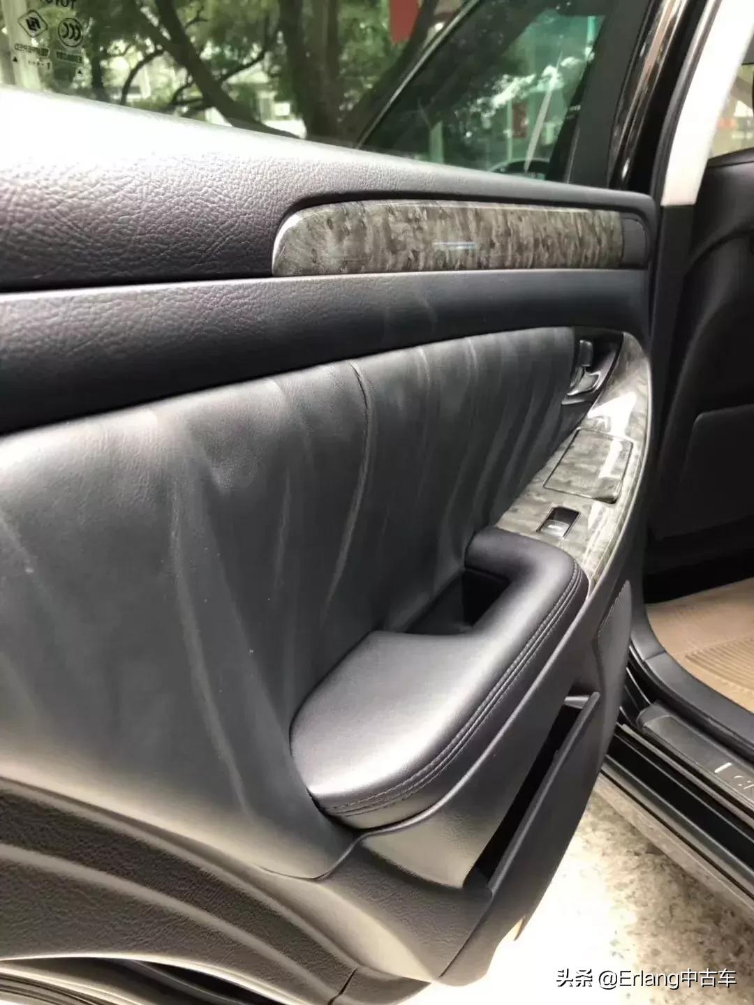 情怀皇冠最经典的12代,全新十六代丰田皇冠