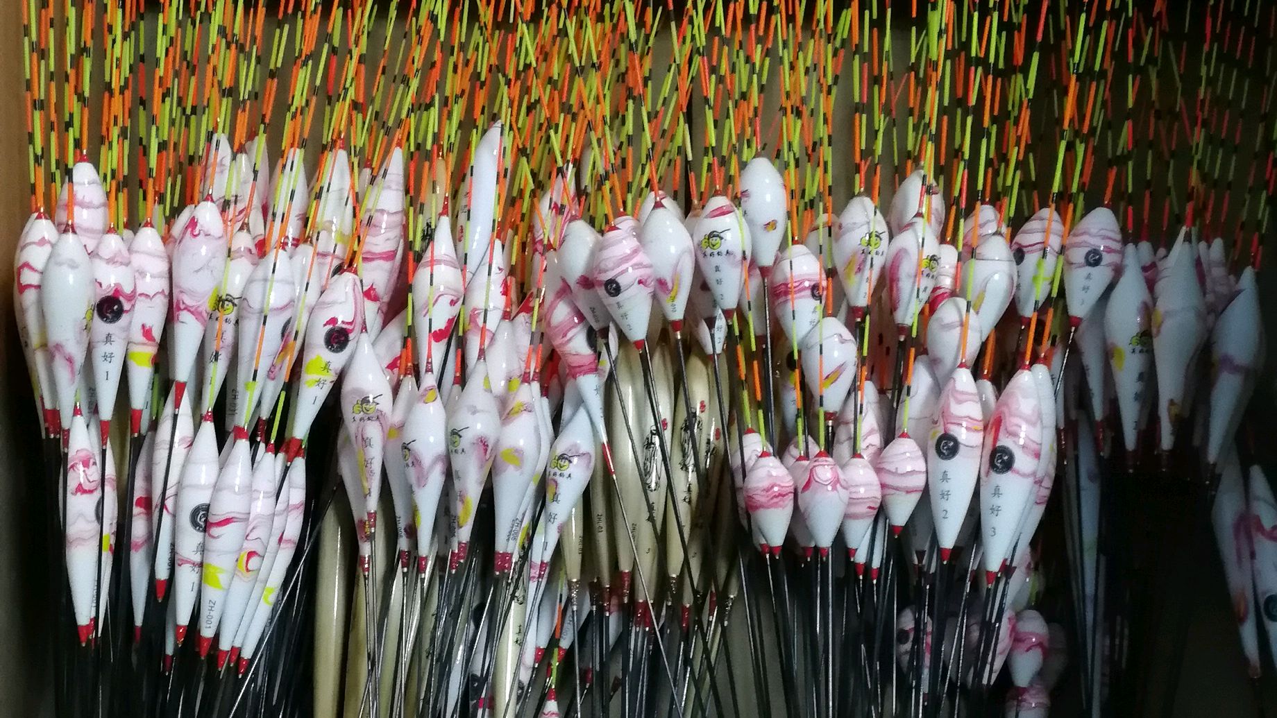 浮漂代表钓鱼人的情怀,钓鱼浮漂重要