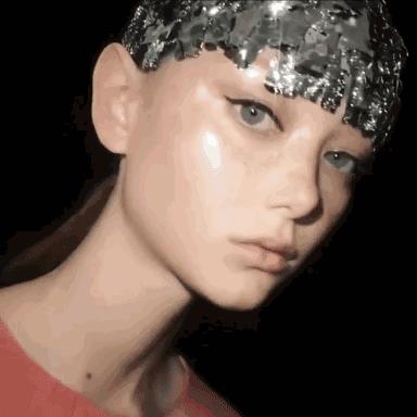 拥有ins大火的“玻璃肌”，我就是这条街上最靓的仔