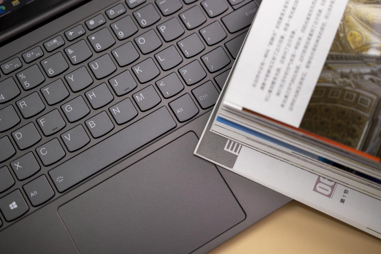 联想yoga13s2021款怎么样,联想yoga13s尺寸大小