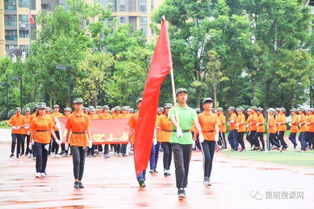 昆明第十中学白塔校区初一,昆明中学实力排名前十名